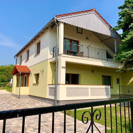 Pine&Chill2 Apartments 巴拉顿诺尔马迪 外观 照片